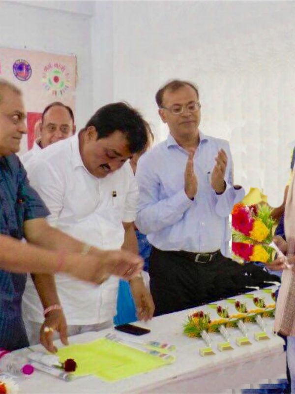 Nari sashaktikaran mate na yogdan mate malel puraskar300